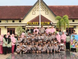 Anak-anak TK Bhayangkari Manggar Kunjungi Mapolres Belitung Timur