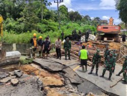 Akses Jalan Nasional di Simpang Tiga Kembali Dibuka, Jembatan Sementara Sudah Bisa Dilintasi