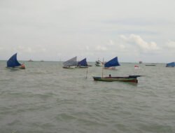 Festival Perahu Layar Tradisional 2025 Tanjung Rusa, Zarmadi dan Arzawi Juara