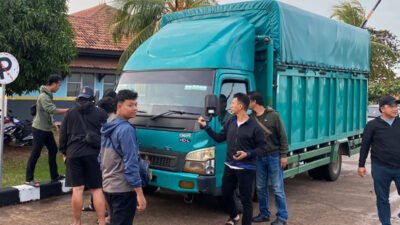 Sabu Disamarkan dalam Silencer Knalpot, Seorang Penumpang Truk Diamankan