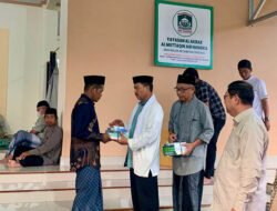 Safari Ramadan 2026 di Air Nangka, Kemenag Beltim Serahkan 25 Buku ke BKM Masjid Al Akbar