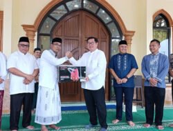Safari Ramadhan 2026 Belitung Timur, Bupati Beri Bantuan ke BKM Masjid Darussalam