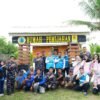 Instalasi rumpon hybrid dan keramba jaring apung untuk budidaya laut di perairan Belinyu, Bangka Belitung.